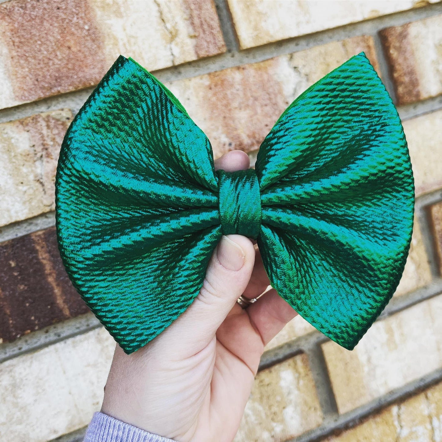 Metallic Green Clip In Bow