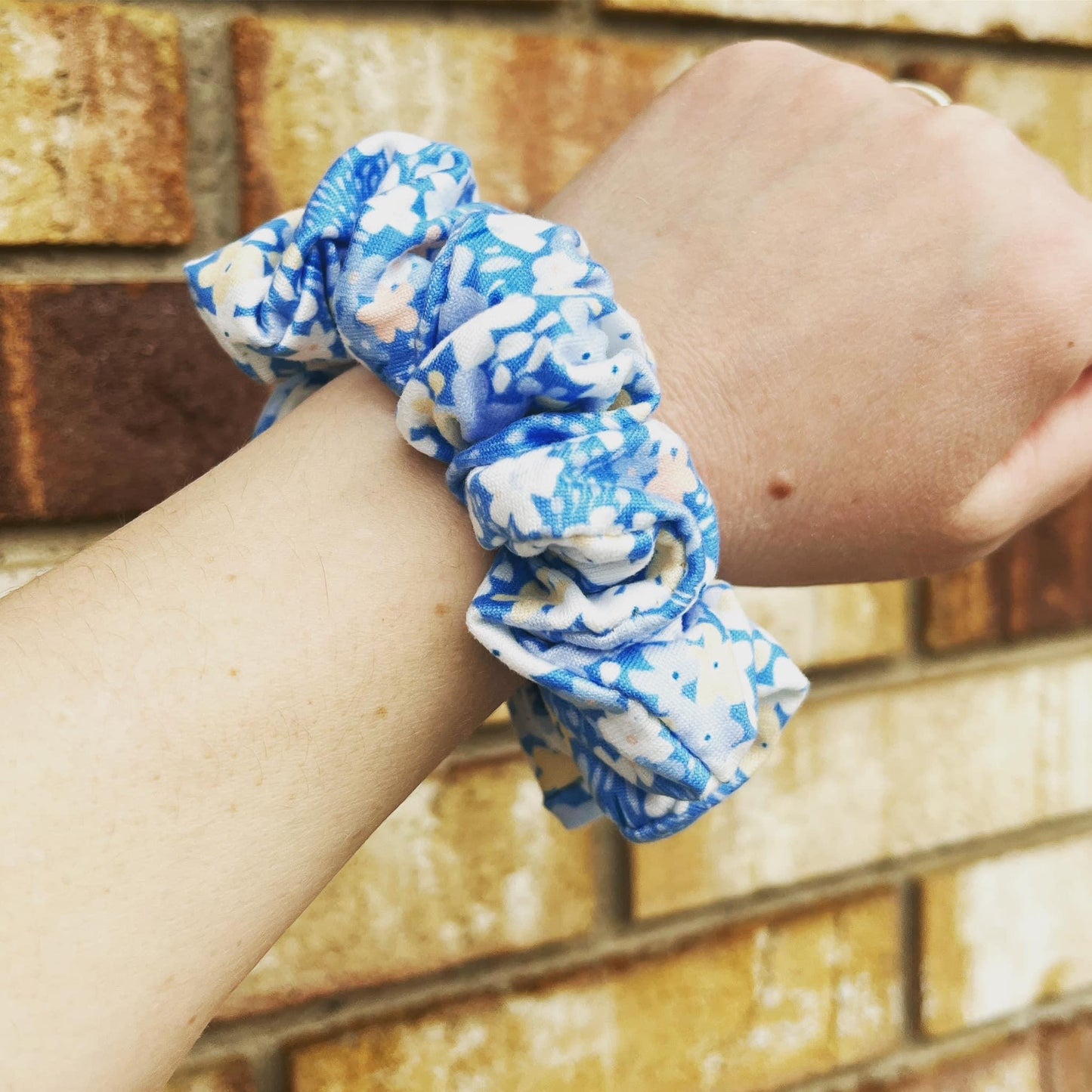 Little Flowers Scrunchie