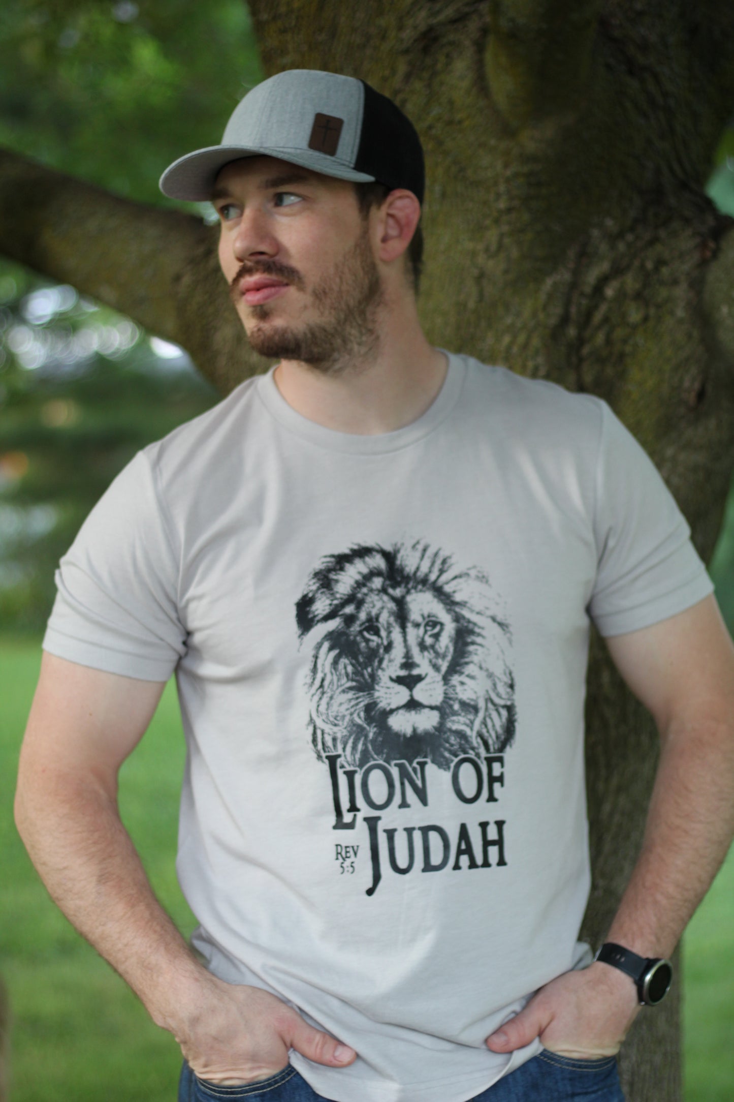 Lion T-shirt
