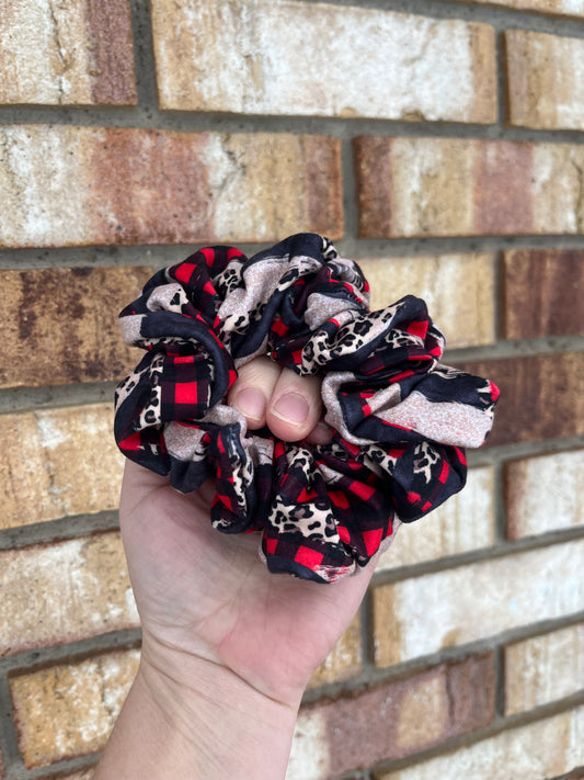Christmas Plaid Brushstroke Scrunchie